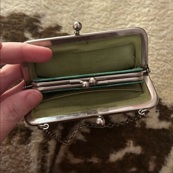 Vintage HOBO leather teal wall change purse with chain - Picture 5 of 7